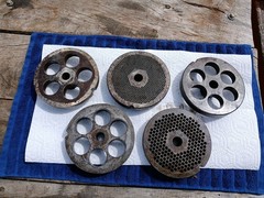 Vintage Lot 5 Large 6″ Kasco Never Sold Hook Eye Big Meat Grinder Plates Set 5