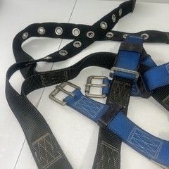 PROTECTA/CAPITAL Model AB17550 SAFETY FIRST VEST-STYLE HARNESS 353lbs STD Size