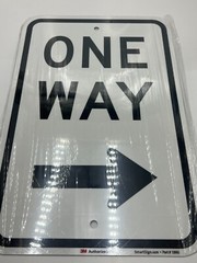 SmartSign 18MJ One Way Sign Sign Right Arrow 12″ x 18″ 3M EG Reflective Aluminum