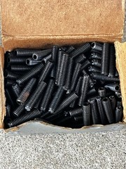 NOS Unbrako 10-32 x 3/4” Knurled Cup Socket Set Screw NEW