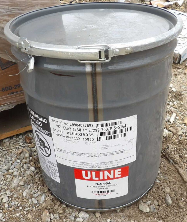Uline Tyvek Bag Clay Desiccants – Unit Size 1⁄3, 5 Gallon Pail S-5164 700/pail