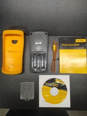 Fluke 51 II Digital Display Handheld Thermometer Temperature Meter