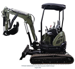 TYPHON 2.5 Ton Mini Excavator KUBOTA Diesel Engine USA w 14 attachments