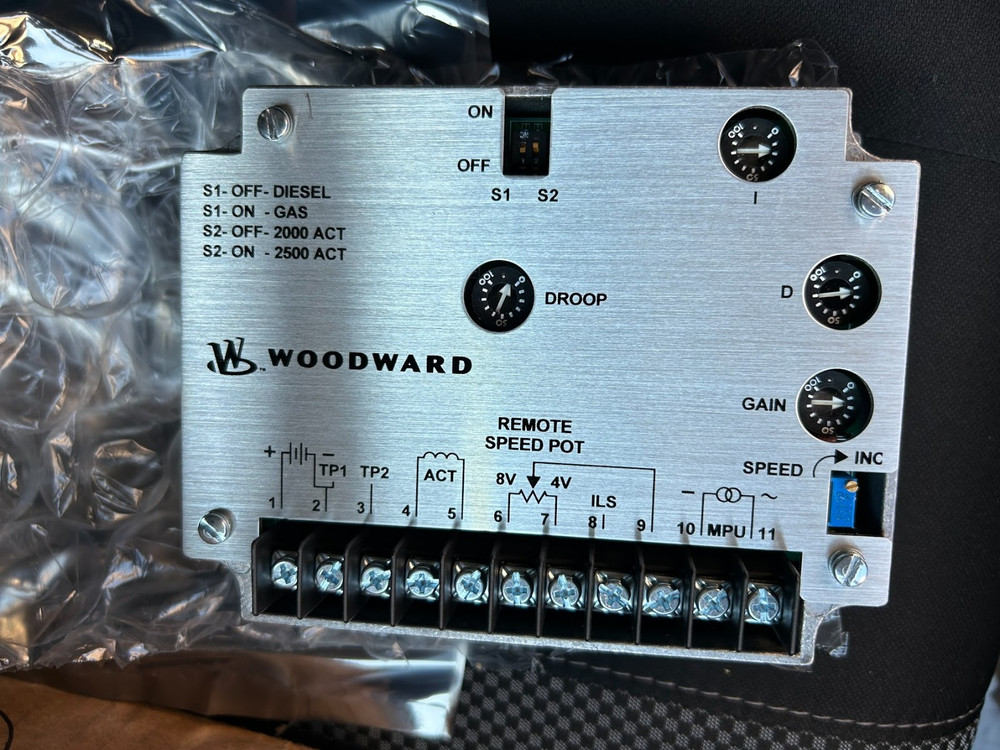 New OEM Woodward DYN1-10754-001-0-24 / PN-8270-1036 Speed Switch Controller 24V