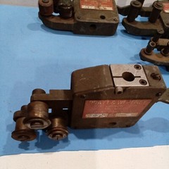 Lot of Pratt and Whitney Tri roll Thread Comparator & couple other brands