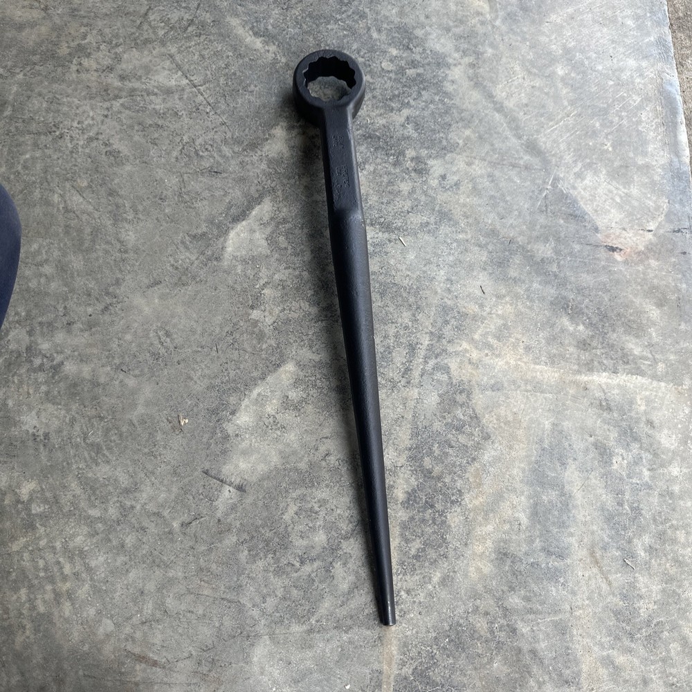 PROTO 2-3/16” SPUD WRENCH #2635 – large 21” long – Iron Worker Tool