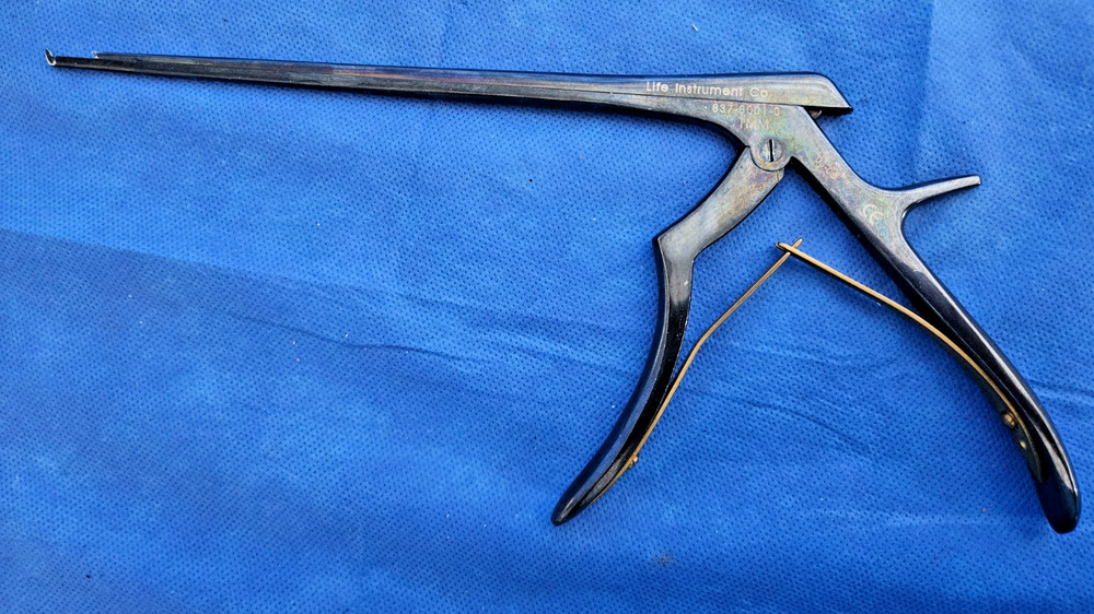 Life Instrument Co 1mm Cervical Spine Kerrison Rongeur, 837-8001-0, 40 degree Up