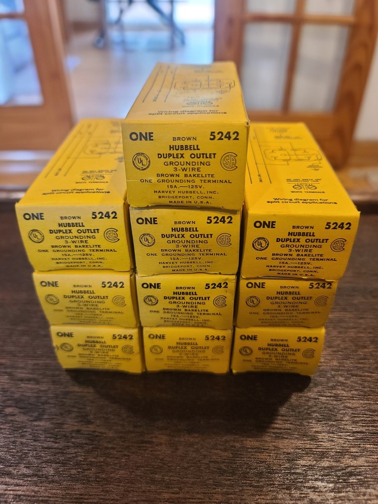 Lot of 10 Hubbell 5242 Brown Bakelite Duplex Outlet 15A 125V Grounding 3-Wire US