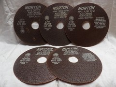 Norton Cutoff Wheel 7″ x .035 x 1-1/4″ A60-OBNA2 8,730 Max rpm (Qty of 5)