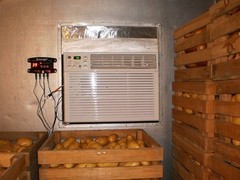 CoolBot: Run a Walk-In Cooler down to 35°F with a window air conditioner