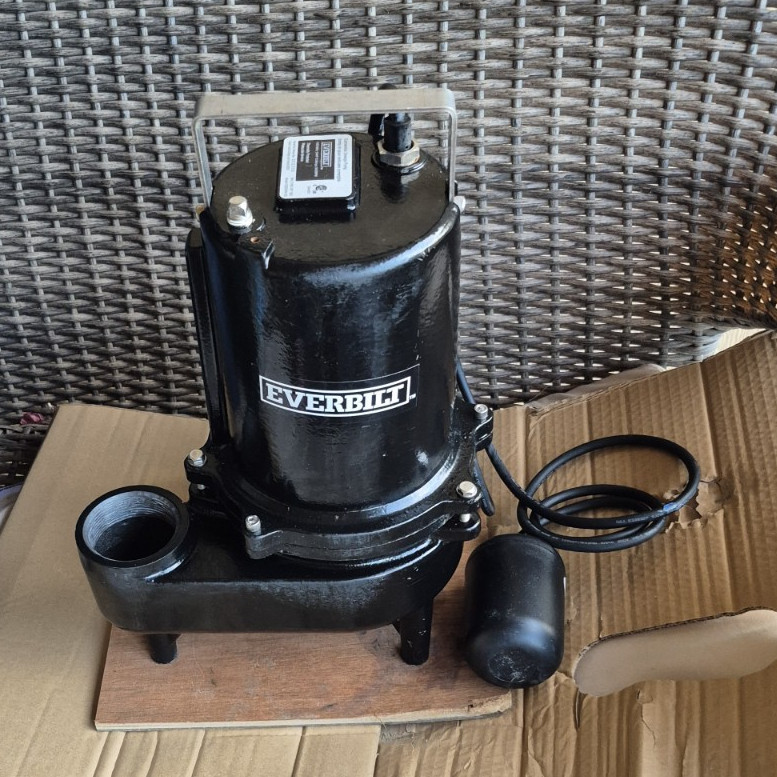 Everbilt ESE60W-HD 3/4 HP Submersible Sewage Pump Float 110 GPM 115V 2″