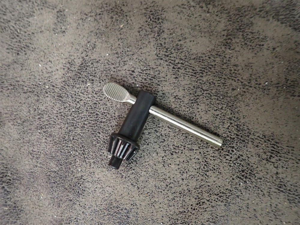 NEW Jacobs 3664 K30 15/64″ Pilot, Thumb Handle Drill Chuck Key (BN388)