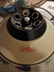 Becton Dickinson Adams Compact II Centrifuge 0225 with 6 Place Rotor