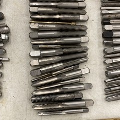 Lot of 100 plus Assorted Machinist Taps Made In The USA, READ Description M0939