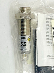 SICK VL180-2P42431F38 PHOTOELECTRIC SENSOR 729-5113 10-30VDC 100mA M18