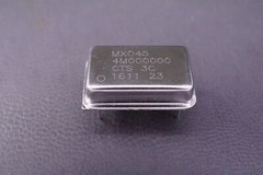 MXO45-3C-4M000000 CTS Clock Oscillator 4.000000 MHz 50pF 50ppm 5V 14-DIP 4P TH