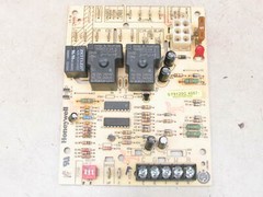 Honeywell ST9120C4057 Furnace Control Circuit Board HQ1011927HW