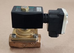 *NEW* CKD ADK11-20A-03M-AC100V Solenoid Valve ADK11-20A Air Water Oil + Warranty