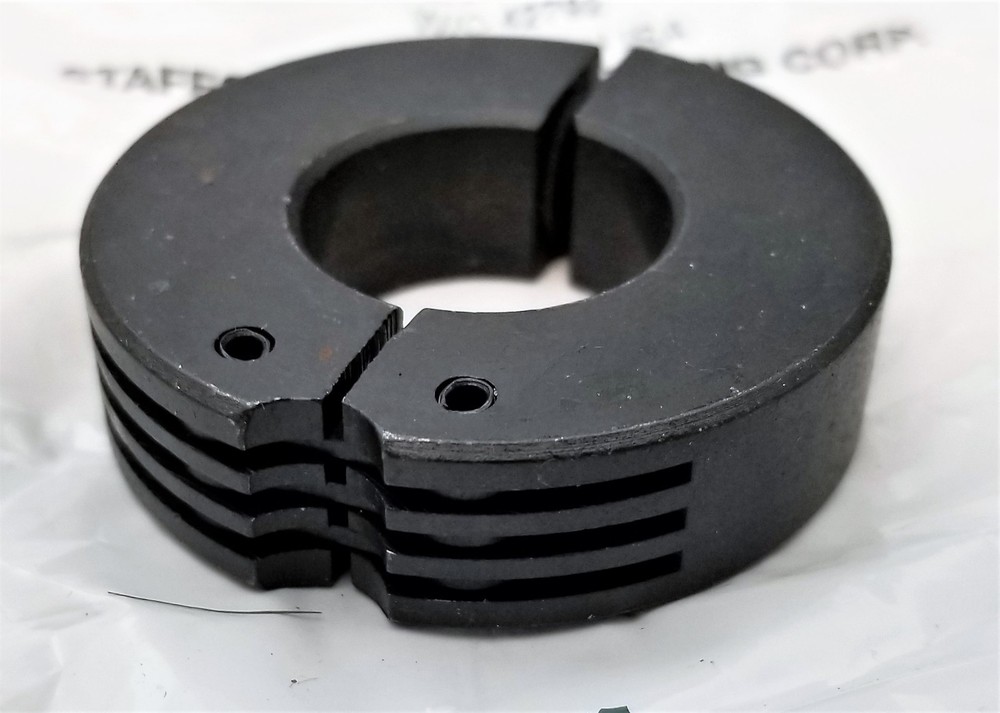 7/8” Hinged Clamp Shaft Collar 2 Piece Clamp-On Blck Oxide 1.875″ OD .5″ W [D3S4