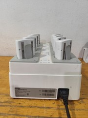 Stryker 400-655 T4 Eight Station Battery Charger with 0400-650-700 Batteries