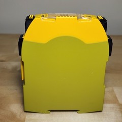 Pilz 751177 PNOZ s7.2 C Safety Relay 24VDC