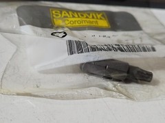 Sandvik 1-1/4″ CoroThread Prime Shank Tool Coromant 266RFG-204D