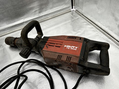 HILTI – TE 905 AVR Breaker Jack Hammer – Fair Condition