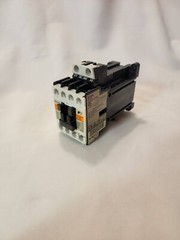 Fuji Electric SC-0/G SC13AG Magnetic Contactor (13A, 24VDC) Coil w/ SZ-Z1