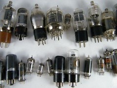 (50) MISCELLANEOUS ELECTRONIC TUBES UNTESTED WITH NO WARRANTY & NO RETURNS AB