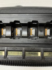 Motorola- Impres WPLN4189AA – Six Slot Charger with Battery Display