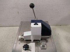 LKB Bromma 7800 Knifemaker Microtome 90 90 0164 Laboratory Unit Sweden