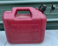 Briggs & Stratton 2.5 Gallon Gas Can #228