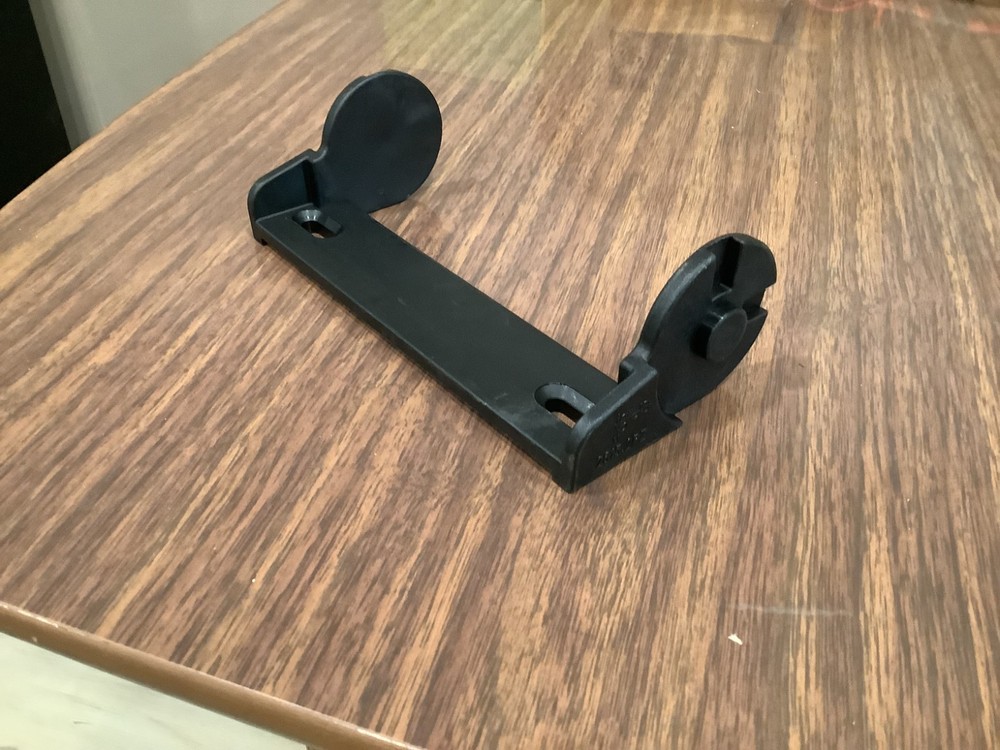 Nifty Lift P15816 Tracking bracket (male)