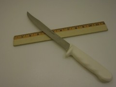 Dexter USA S142-9SC 9 in White Scalloped Serrated Utility Slicer Clip Point XLNT