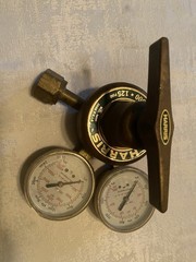 Harris Model 2500 Regulator