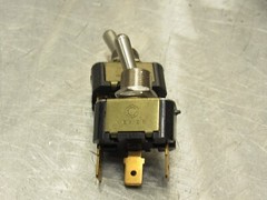 Double-Pole/Single-Throw Toggle Switch On-on on-off 12-24V Heavy-Duty DPST