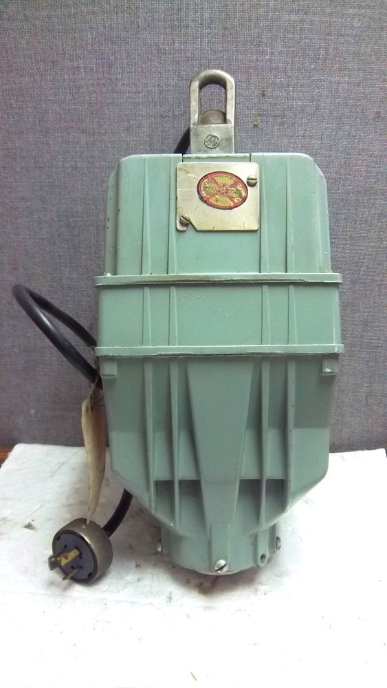 ABOLITE LIGHTING A 12410 B USED A12410B