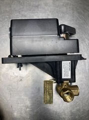 Johnson Controls Electronic Actuator w/ 3-Way Valve VG1841AE+906AGA, M9106-AGA-2