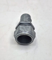 50 NIB Neer brand ECG-50 1/2 to 1/2 flex to EMT Die cast connector