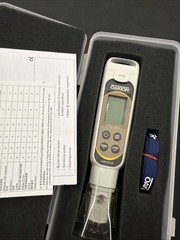 Oakton WD-35634-35 PCTSTestr 50 pH/Cond/TDS/Salinity Pocket Tester