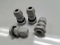 (4) pcs 3/8 ” NPT – Strain Relief Cord Grip Cable Gland w/nut + gasket – NEW