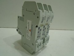 *NEW* SCHNEIDER ELECTRIC 60170 MULTI 9 C60 MINIATURE CIRCUIT BREAKER 2A 3-P 240V