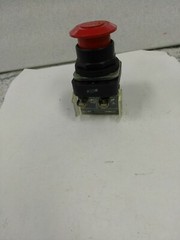 Allen Bradley 800T -FX D4 SER N Red Push-pull Button (20CB3