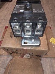 Square D QDA32200 Circuit Breaker