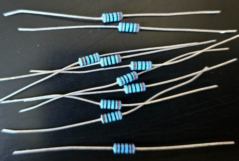 10pcs 100 ohm 1/4W 1% Metal Film Precision Axial Resistors ~ NEW ~