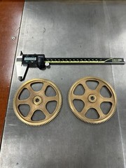 QTY 1 UNKNOWN MAKE HUB-LESS BRONZE SPUR GEAR-CLOCK 24 PITCH 108 TEETH 3/8″ BORE