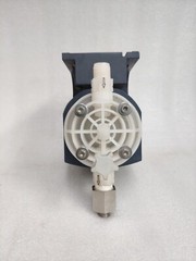 Prominent Fluid Controls Type: BT5A0420PVT260UU110000