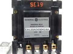 GE General Electric CR120AD03041AA Control Relay 300V 10A