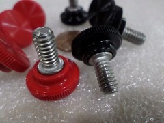(Qty 4) 1/4-20 Black or Red 1/2″ or 1″ Long Thumb Screw *YOU PICK* Stainless