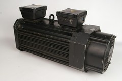 Lenze MDFKARS090-22 Servo Motor 3.9kW 1680 RPM